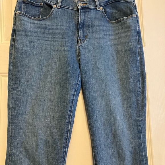 Levi’s Classic Bootcut midrise women’s blue jeans 12 and 31W 32L - Picture 3 of 15